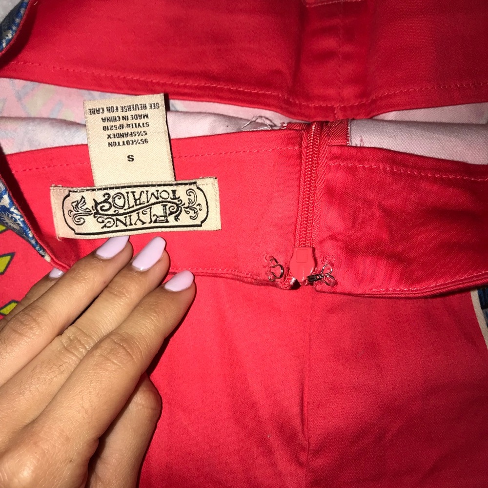Pink Aztec shorts - Picture 2 of 4
